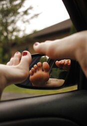 Wtf Stunning Teenie Soles reloaded v1.