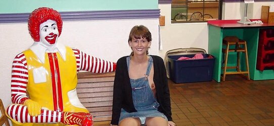 Inexperienced MUMMY Dianna