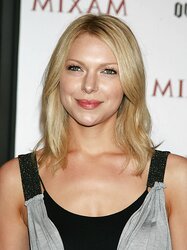 Pic Gallery #35: Laura Prepon