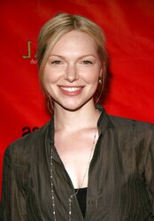 Pic Gallery #35: Laura Prepon