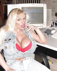 Lisa Lipps Smoking