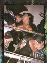 Julia Crow - Group Me Up (Susi Medusa fetish gothic fashion)