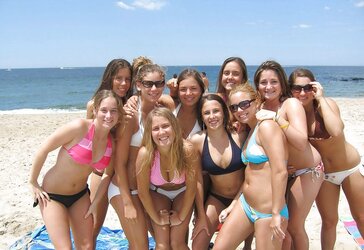 Some teenagers,honies all in bathing suit pics