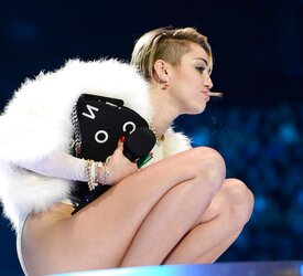 Uber-Sexy Miley Cyrus MTV EMA in Amsterdam November