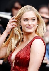Celeb Downblouse, Sideboob By twistedworlds