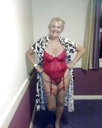 Granny mature PLUMPER mingle Jan