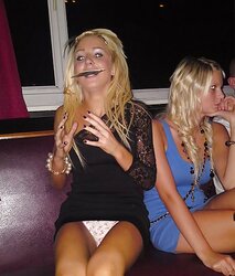 Facebook internet voyeur candid uber-sexy