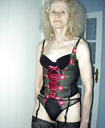 Josee OLD GRANNY 70 y ...