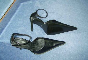 Her high-heeled shoes ans more