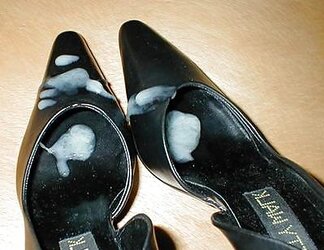Her high-heeled shoes ans more