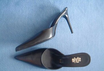 Her high-heeled shoes ans more