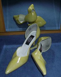 Her high-heeled shoes ans more