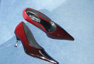 Her high-heeled shoes ans more