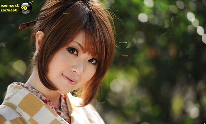 Rio Hamasaki - 02 Japanese Hotties