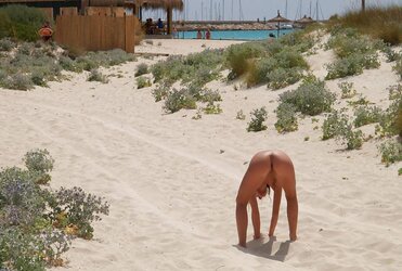Naked Beach Culos