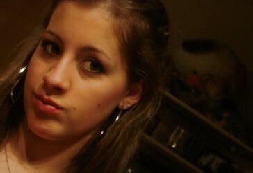 Melanie18 Steamy