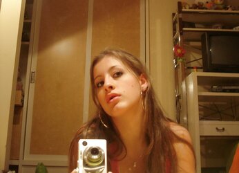 Melanie18 Steamy