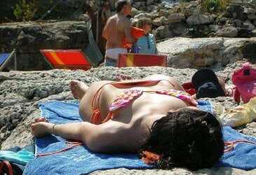 Beach Pube Showcase