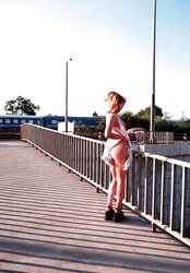 NOEMI - SHOWING IN PUBLIC