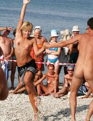 Nackte im Camp