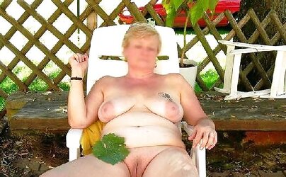 Mature damsels with saggy boobs 1.