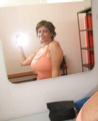 Mummy italiana tettona