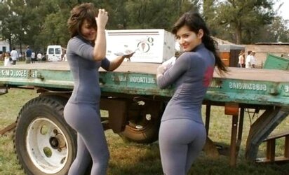 Dolls in yoga trousers