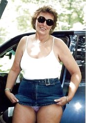 Mature and Grannies upskirt