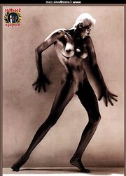 Brigitte Nielsen (Bare)