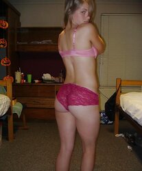 Stepsister In Undies