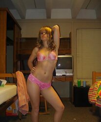 Stepsister In Undies
