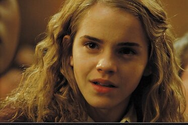 Emma Watson Lovely Hermione Granger Photos