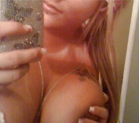 Latin gal photos two(two)