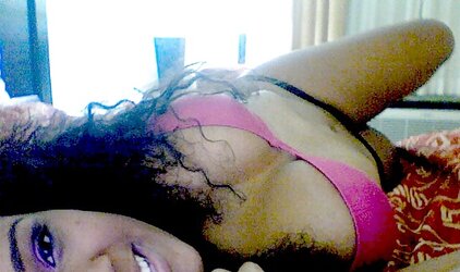 Latin gal photos two(two)