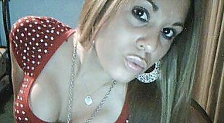 Latin gal photos two(two)
