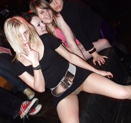 HQ NONUDE UPSKIRT PHOTOS