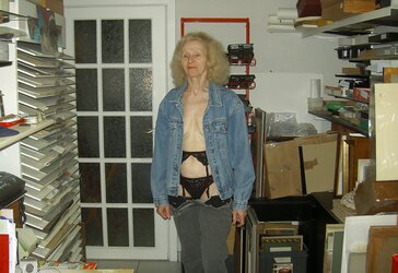 GRANNY JOSEE UBER-CUTE BIOTCH