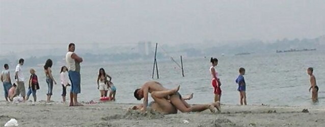 090 Lovemaking on the beach 03. Sexo en la playa