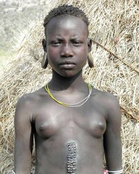 Africa gals display breasts