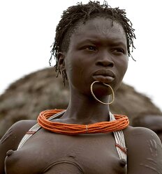 Africa gals display breasts