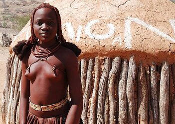 Africa gals display breasts