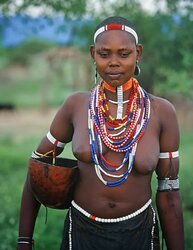 Africa gals display breasts