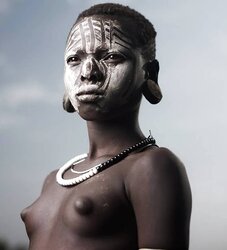 Africa gals display breasts