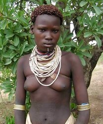 Africa gals display breasts