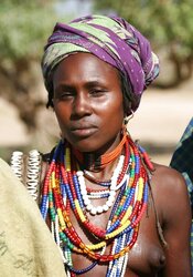 Africa gals display breasts