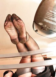 Addicted to Soles and Sole Fetish in stocking and tights