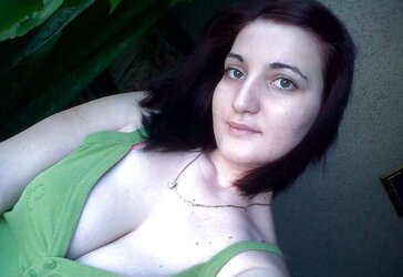 Gigantic tited brown-haired