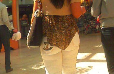 Arab Maghreb Chick