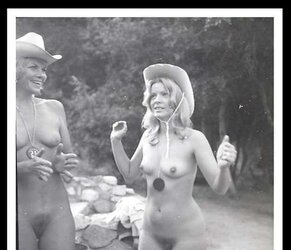 Vintage Beach Honeys