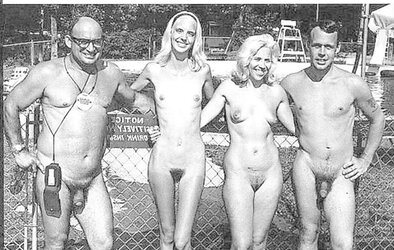 Vintage Beach Honeys